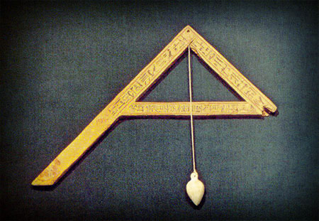 Outils des bâtisseurs Egyptiens