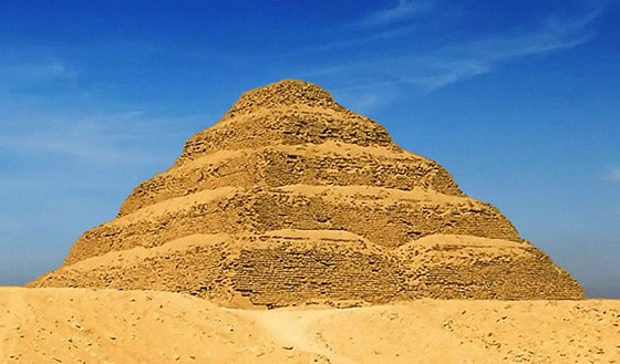 Pyramide à degrés de Djoser