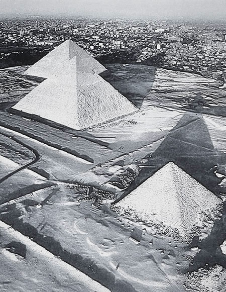 Pyramides vues du ciel