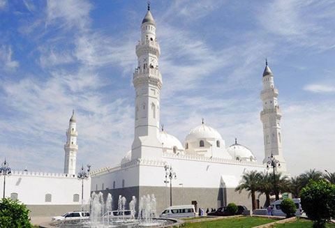 Mosquée de Médine et sa Qibla