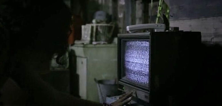 Télévision allumée