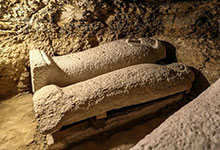 Tombeaux et sarcophages